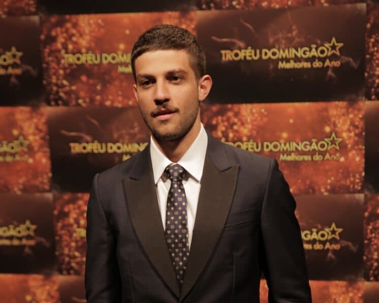 Melhores do Ano: Chay Suede leva a melhor e conquista prêmio por papel em Segundo Sol