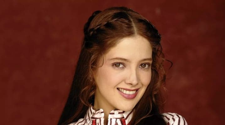 Afastada dos holofotes de forma misteriosa, atriz mexicana Adela Noriega tem paradeiro revelado após dez anos
