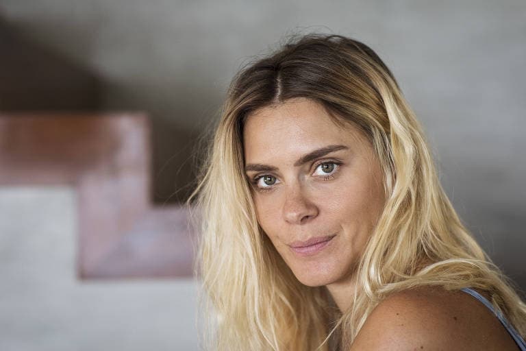 Apontada como uma das atrizes que ficou com José Loreto, Carolina Dieckmann volta a se defender de acusações