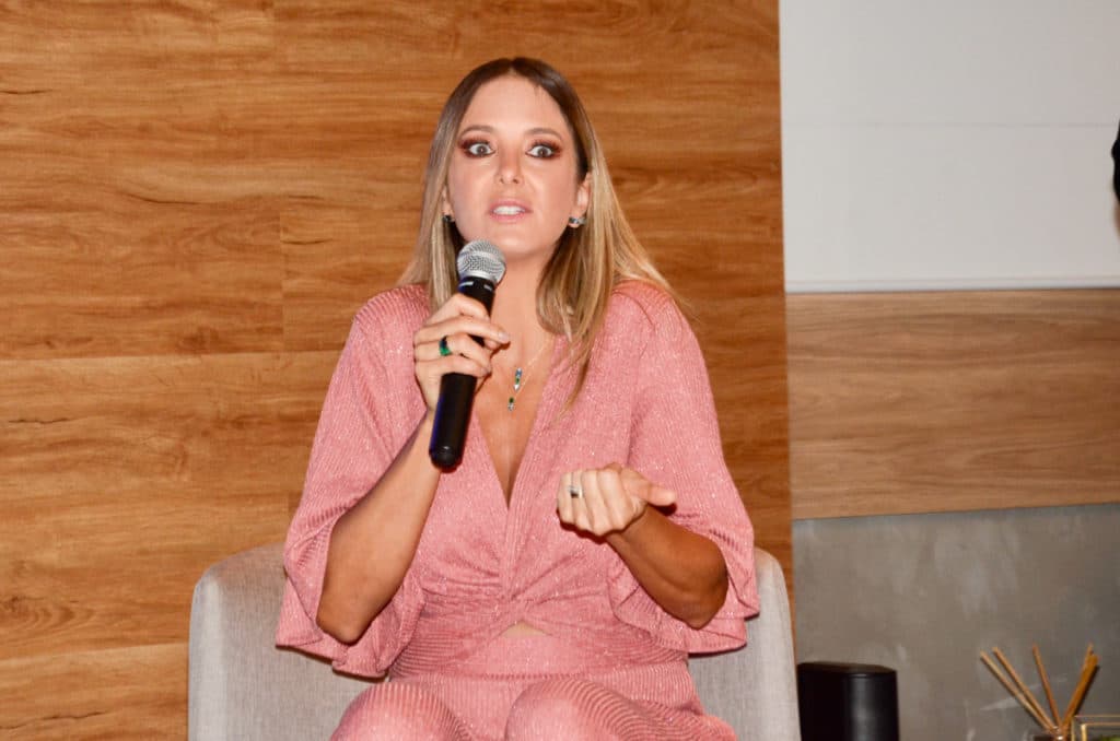 Record lança Troca de Esposas com Ticiane Pinheiro, que adota mania estranha e deixa filha em choque