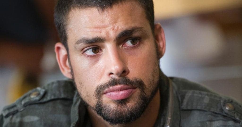 Cauã Reymond renova com a Globo com salário Milionário e exige não atuar junto a Isis e Grazi