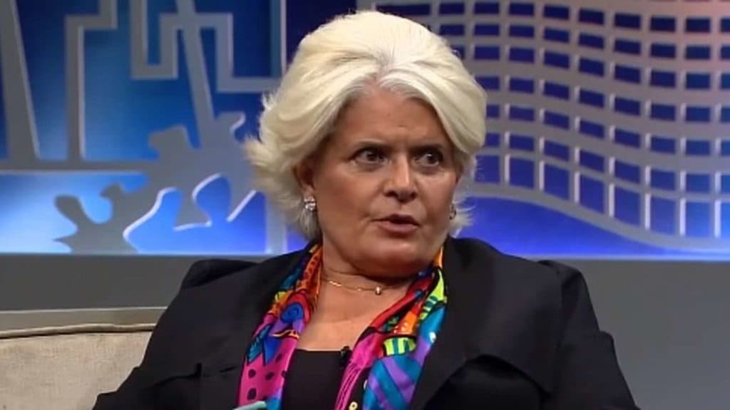 Walcyr Carrasco "bate" a própria Globo e leva Jussara Freire para sua novela
