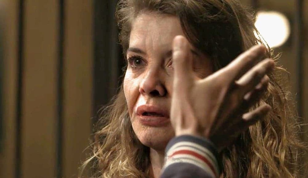 Cenário de novela da Globo pega fogo, e emissora dá informações sobre o acidente e feridos