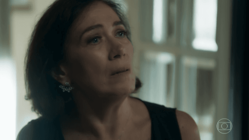 O Sétimo Guardião: Valentina fica em choque ao ver que Laura não morreu