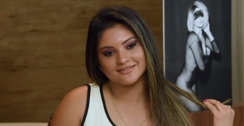 Mileide Mihaile é flagrada agarrada com cantor comprometido e toda verdade vem à tona