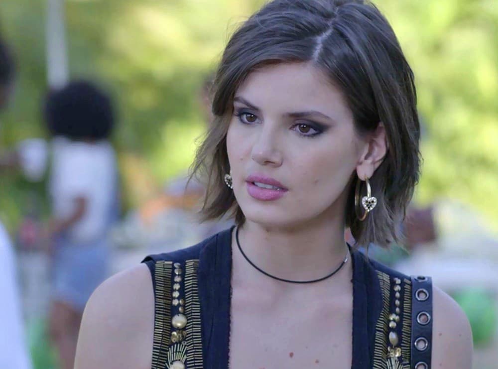 Verão 90: Vanessa descobre morte de Jerônimo e fica em estado de choque