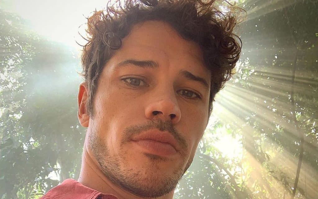 José Loreto surge em foto polêmica com a filha após envolver Débora Nascimento em escândalo e causa