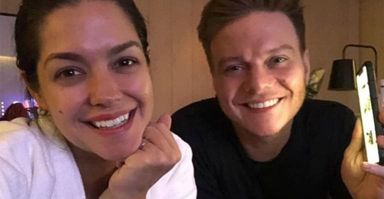 Thais Fersoza, esposa de Michel Teló, expõe atitude inesperada de filha com irmão e quebra fofurometro