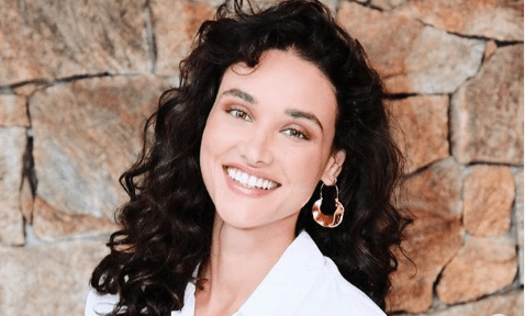 Débora Nascimento se despede da filha e comove com declaração após viagem misteriosa