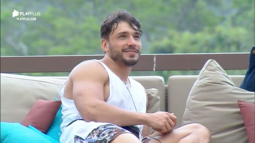 Lucas Viana mostra o p*nis em A Fazenda e assusta público com o tamanho