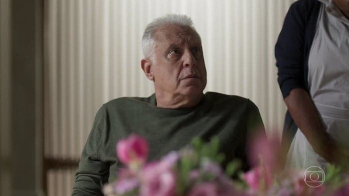 Bom Sucesso: Antes de morrer, Alberto conquista o amor de Vera e causa ciúmes em Paloma