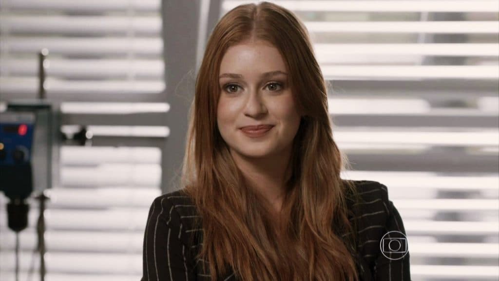 Filhos? Marina Ruy Barbosa surge cuidando de crianças e expõe pequenos ao público