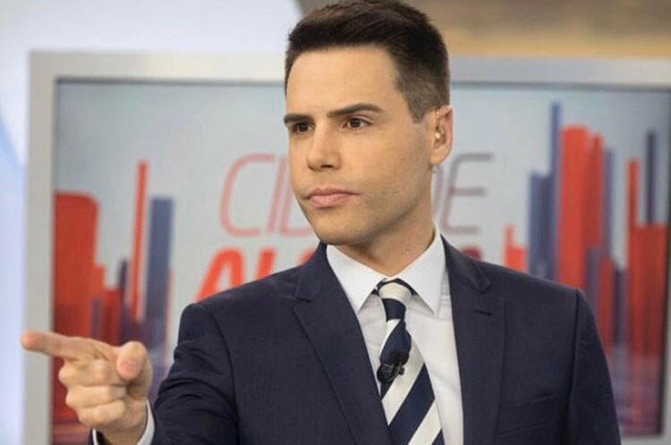 Record News aposta em Luiz Bacci para bater de frente com a CNN Brasil
