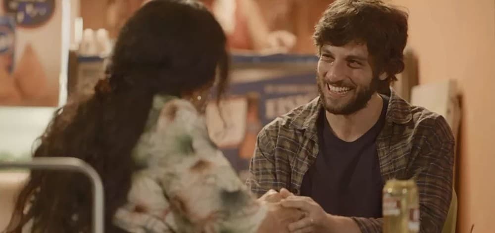 Amor de Mãe: Após segredo vir à tona, Danilo chora ao receber declaração de Lurdes
