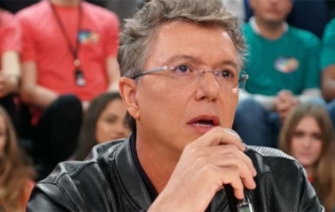 BBB20: Boninho se enfurece e ataca portal após criação de fake news: "UOL tem inveja do BBB"