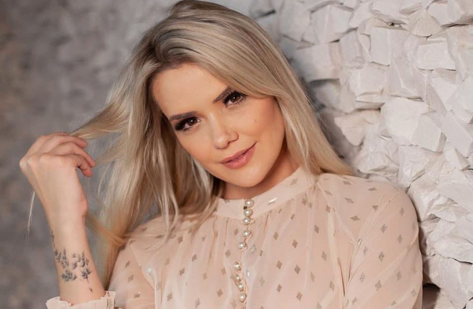 Ex-BBB 20 Marcela surpreendeu ao falar sobre agressões físicas no BBB20 - Foto: Reprodução Ex-BBB 20 Marcela surpreendeu ao falar sobre agressões físicas no BBB20 - Foto: Reprodução