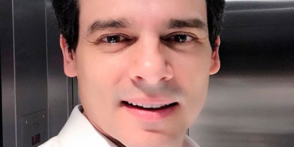 Celso Portiolli, após vídeo sem roupa e depilação exposta, perde controle e escracha: “Pau torando”
