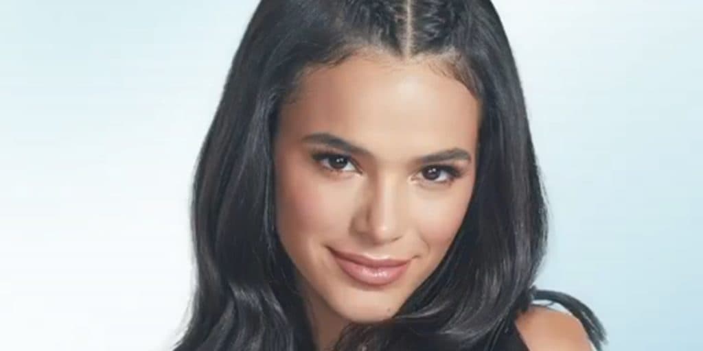 Não deixou barato! Bruna Marquezine homenageia irmã, recebe comentário preconceituoso e rebate