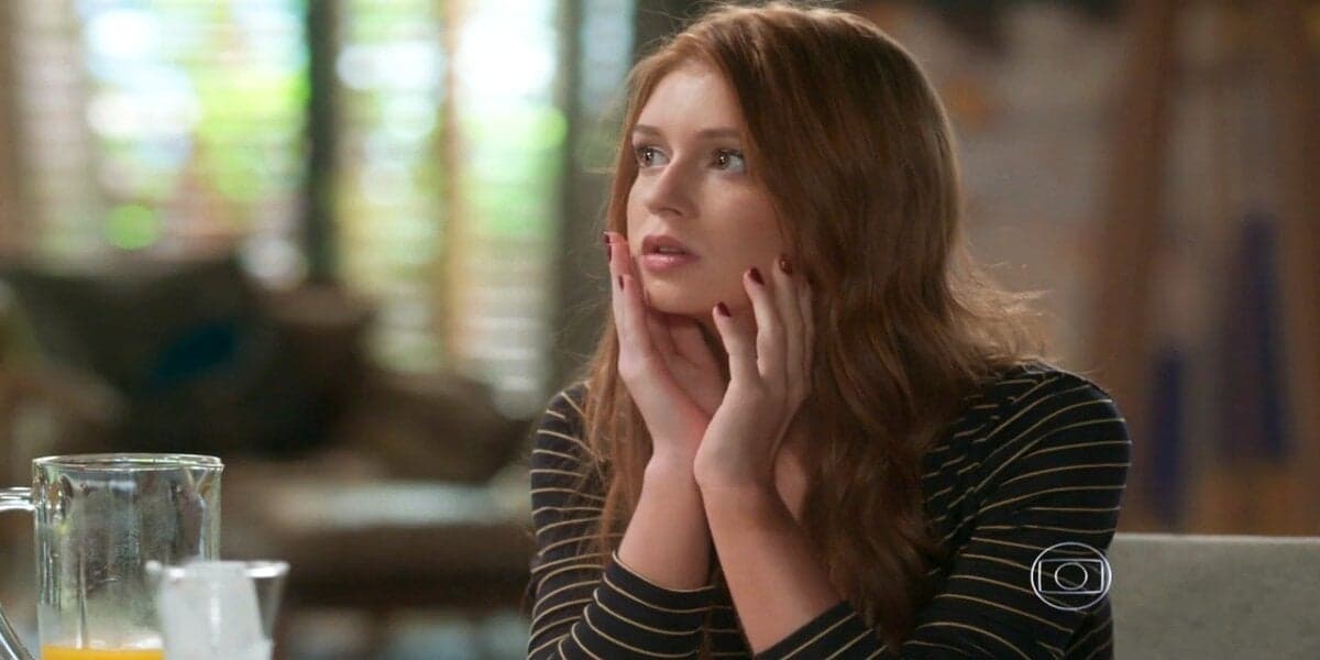 Eliza em cena de Totalmente Demais Eliza em cena de Totalmente Demais
