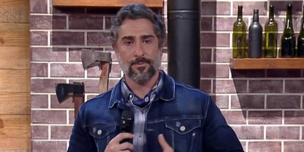 A Fazenda 12: Após semana marcada por erros, Marcos Mion chora e expõe fim do reality: "último ano de contrato"
