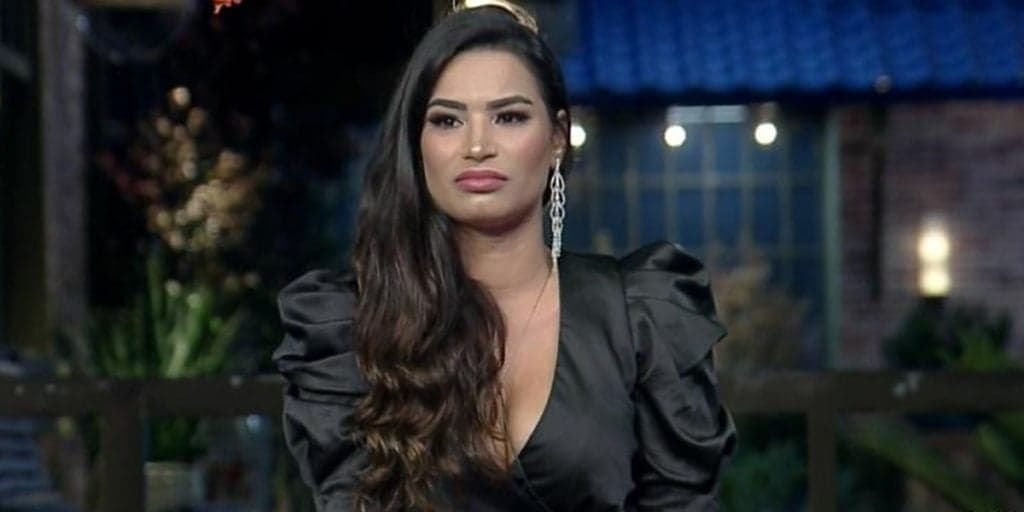 Audiência 26/11: Eliminação de Raissa faz Record explodir no Ibope e estraçalha The Voice na Globo
