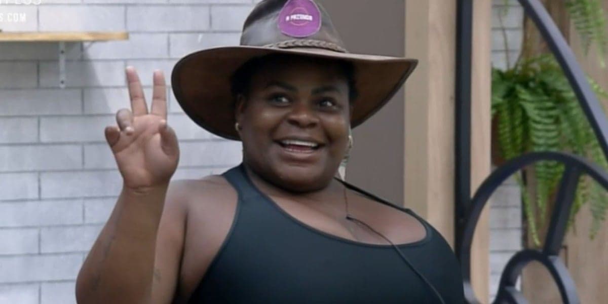 Jojo Todynho sofre ataque em A Fazenda 12 (Foto: Reprodução)