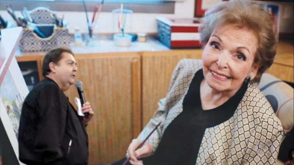 Faustão interrompe Domingão ao vivo, expõe a própria mãe e comove o país: "Vou pedir licença"