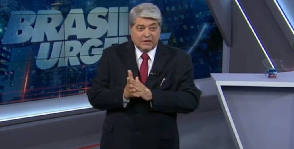 Datena interrompe programação da Band, notícia destruidora é dada e apresentador sofre: "Brasil Urgente acabou"