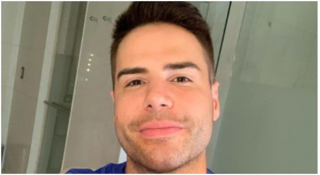 Luiz Bacci expõe vicio em sexo, gravação de conteúdo adulto e público fica impactado: "Procura um médico"