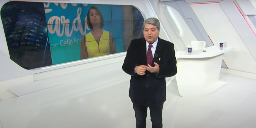 Datena, após ver Catia Fonseca pedir ajuda por dívida, não se segura e detona verdade ao vivo: "Desesperada"