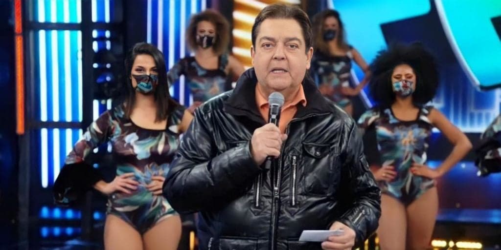 Globo confirma demissão de Faustão e de mais 20 bailarinas da atração dominical