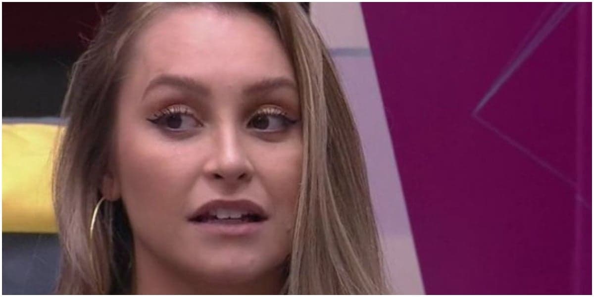 Carla Díaz estaria abrindo o olho no BBB21? - Foto: Reprodução Carla Díaz estaria abrindo o olho no BBB21? - Foto: Reprodução