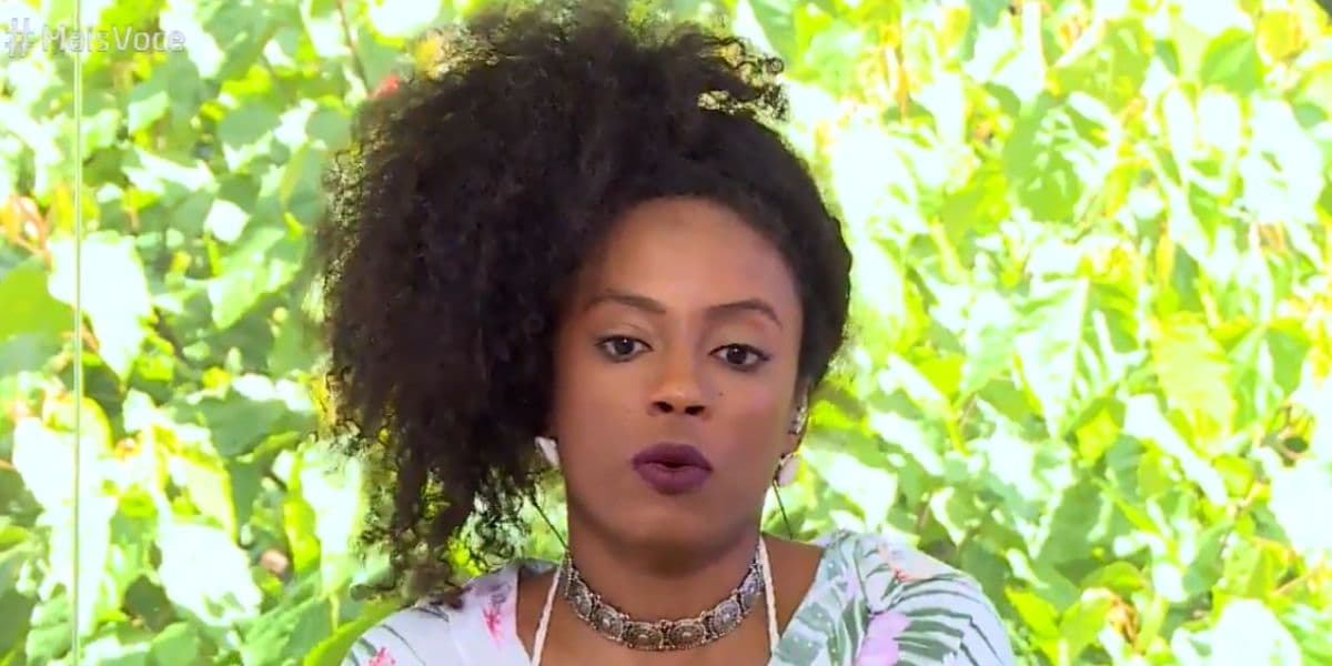Lumena durante sua participação no Mais Você, para falar sobre o BBB21 (Foto: Reprodução / Globo) Lumena durante sua participação no Mais Você, para falar sobre o BBB21 (Foto: Reprodução / Globo)