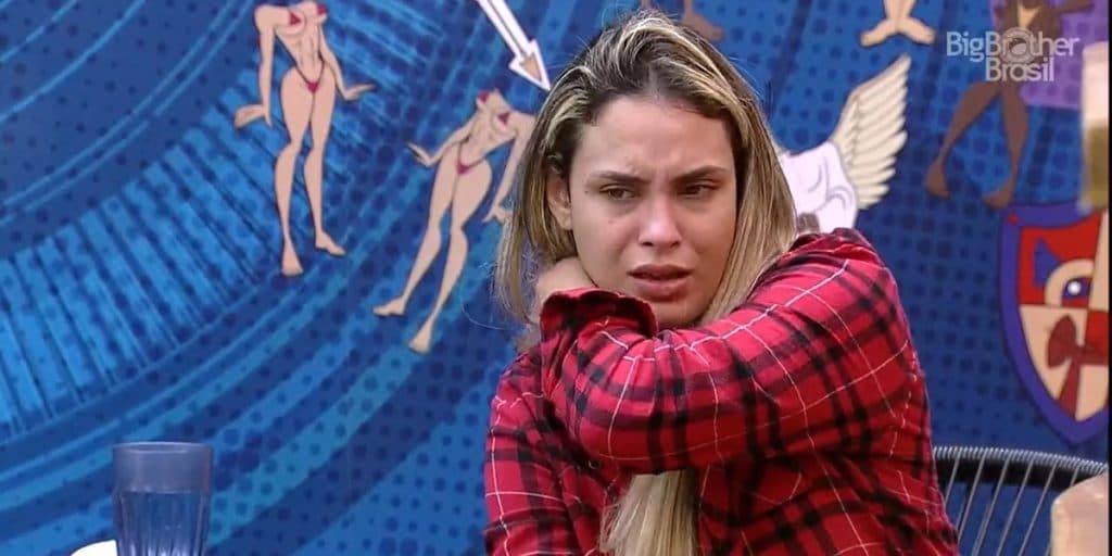 BBB21: Com Gil, Sarah desfaz aliança com Juliette e detona sem dó: ”Se tiver que votar eu voto”