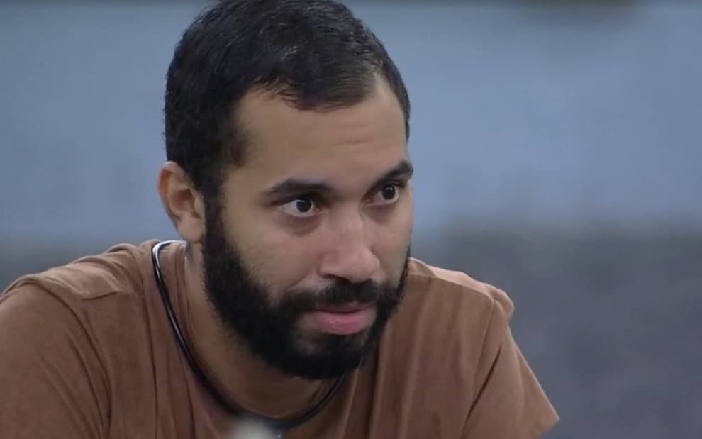 Gil abriu o jogo sobre atração por Rodolffo no "BBB21" (Foto: Reprodução/TV Globo) Gil abriu o jogo sobre atração por Rodolffo no "BBB21" (Foto: Reprodução/TV Globo)
