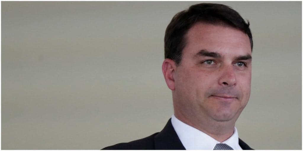Flavio Bolsonaro sofre grave acidente, é hospitalizado às pressas, tem estado revelado e governador se pronuncia