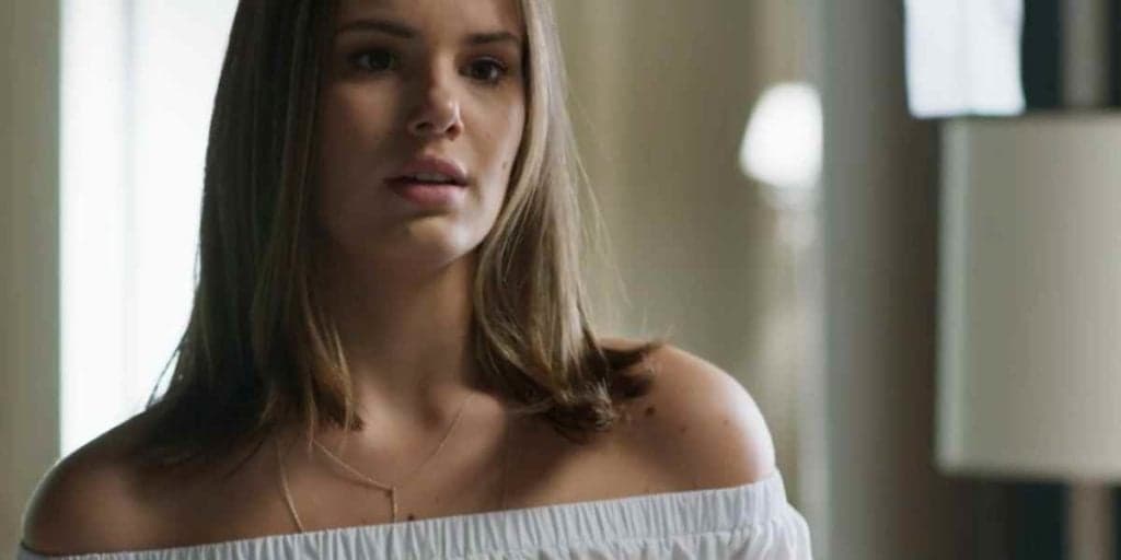 Pega Pega: Luiza consegue trabalho em meio ao caos, vai parar em boate e ganha transformação de drags