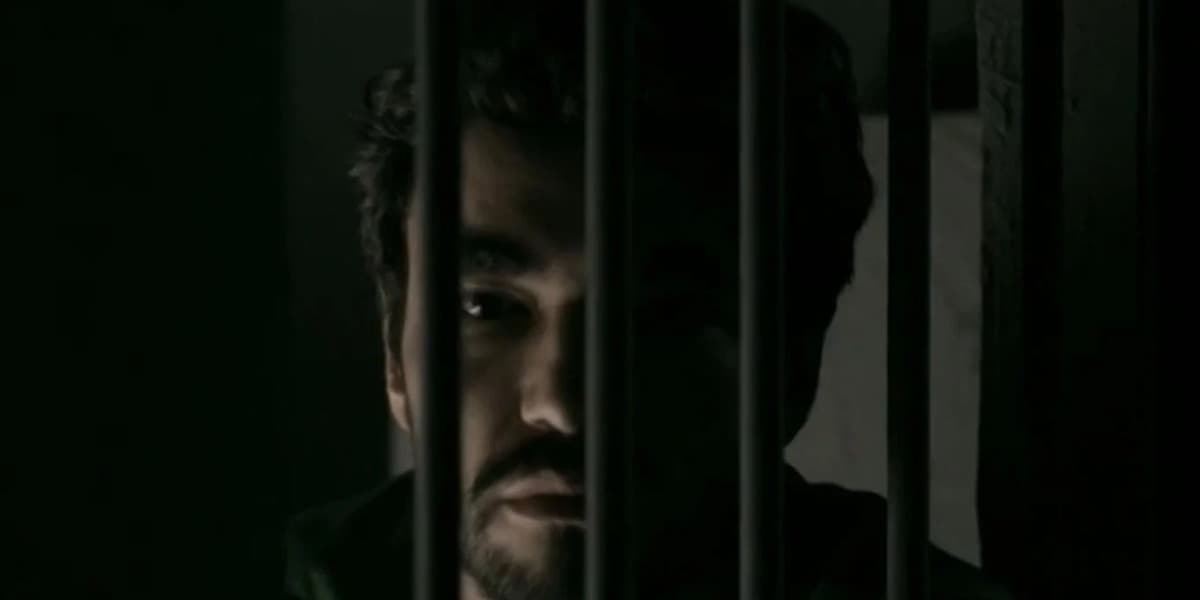 José Pedro atrás das grades em Império - Foto: Reprodução