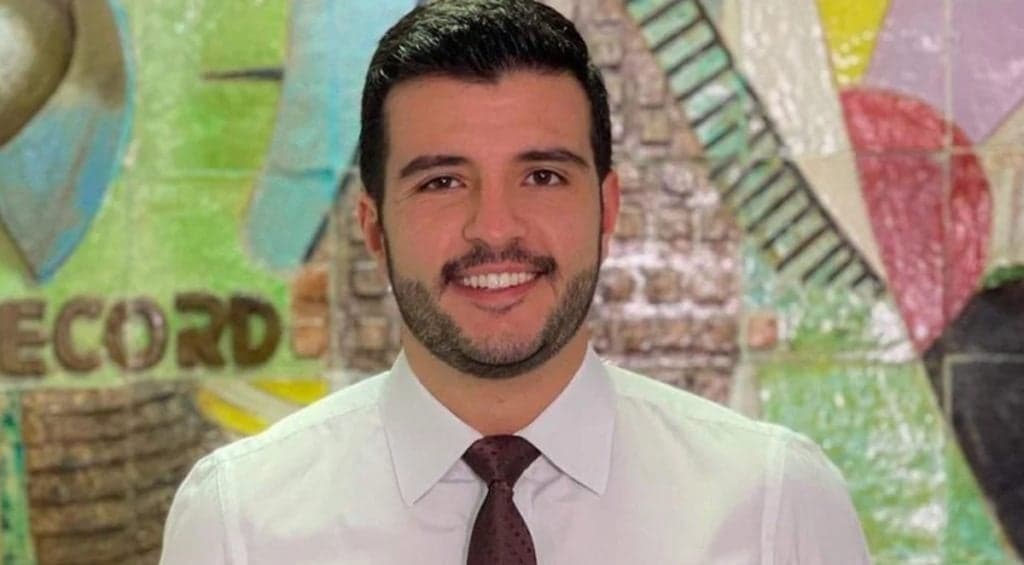 Matheus Ribeiro, o primeiro âncora homossexual do Jornal Nacional, é demitido da Record: "Ciclos renovam"