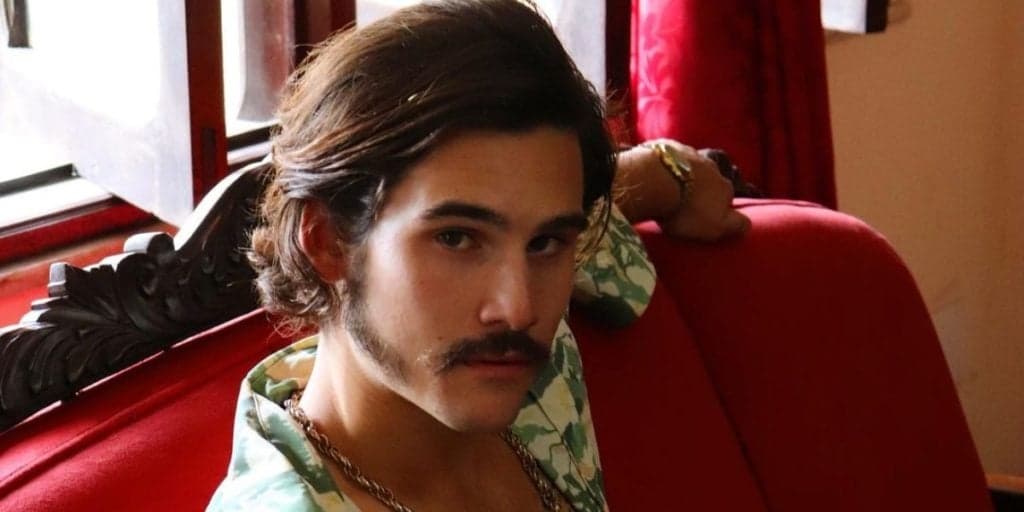 Namorada de Nicolas Prattes é ameaçada por trabalho do ator na Globo e Mion se desespera: "Não tem noção"