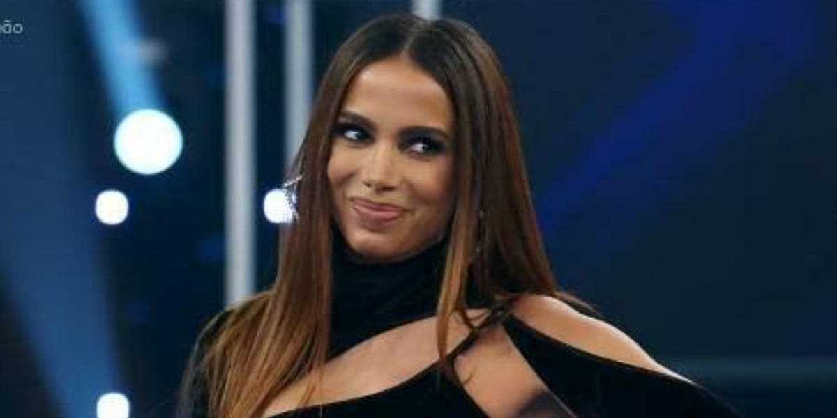 Anitta deu alerta sobre preservativo para as meninas (Foto: Reprodução) Anitta deu alerta sobre preservativo para as meninas (Foto: Reprodução)