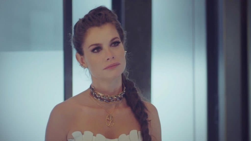 "Única pessoa capaz", Alinne Moraes, casada há 10 anos, surpreende e se declara a outro: "Esse homem"