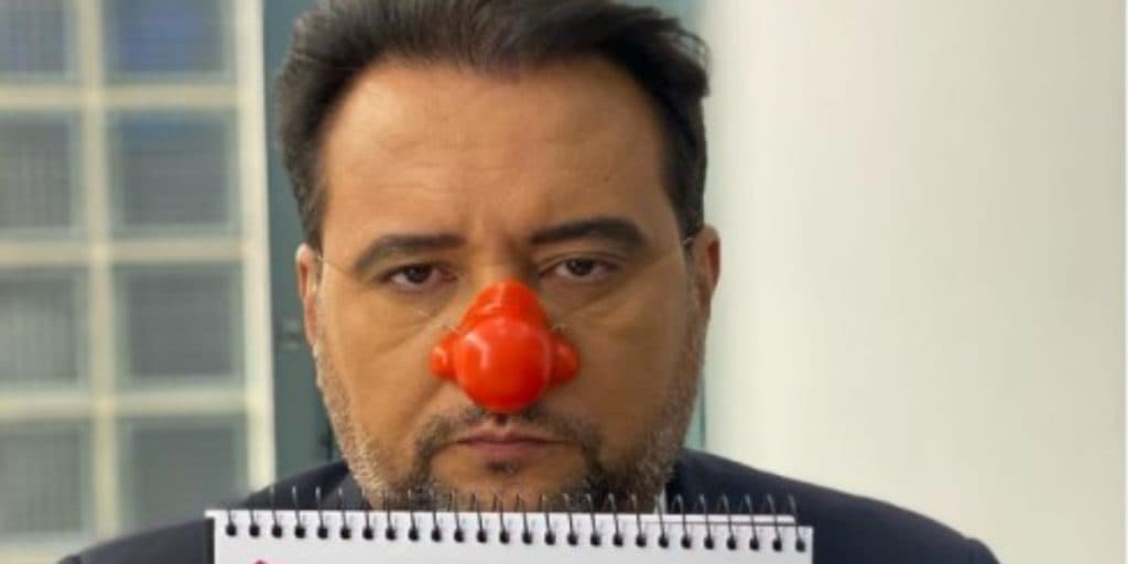 Geraldo Luís, após demissão confirmada na Record, escandaliza vestido de palhaço: "OndE vamos parar?"