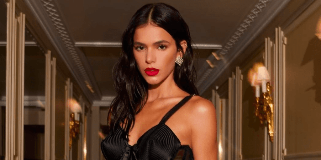 Bruna Marquezine fala sobre a profissão