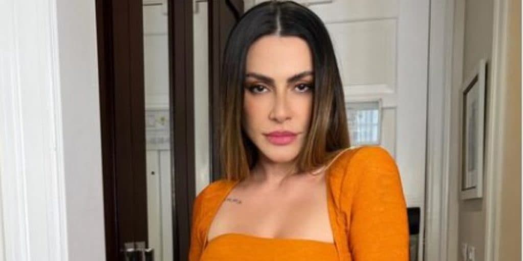Cleo rouba a cena com clique ousado