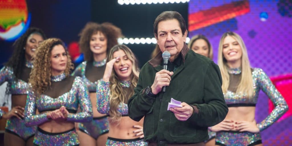 Faustão lida com corte de gastos na Band