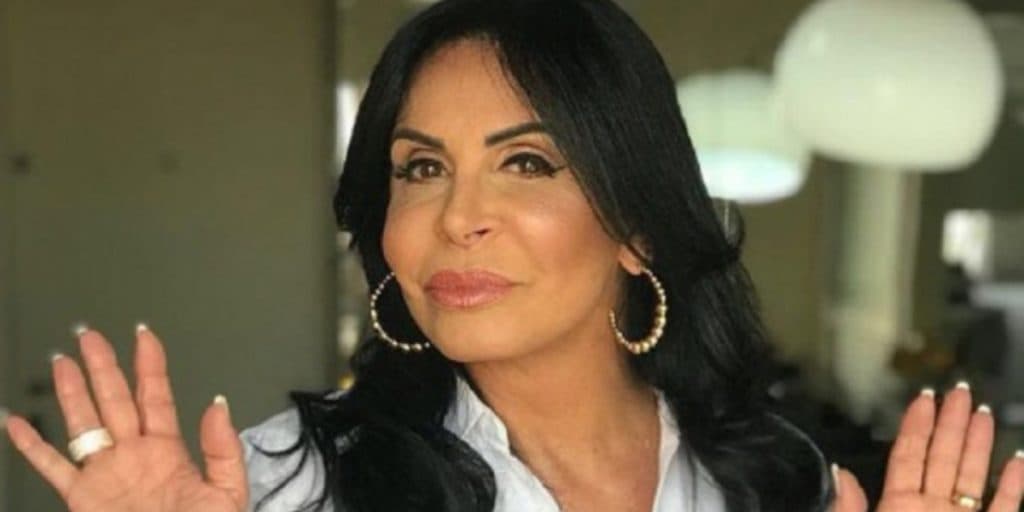 Gretchen divulga foto de quando tinha 18 anos e deixa público chocado com mudança: 'Era linda'