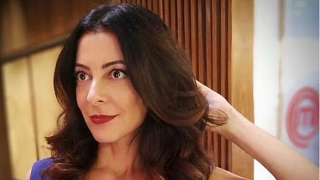 Extremamente discreta, Ana Paula Padrão assume relação e expõe com quem é casada: "Desconfiava"