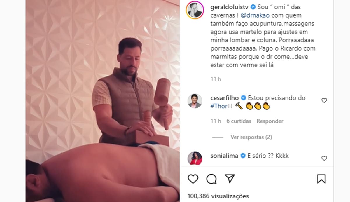 Geraldo Luís surge nas mãos de rapaz com martelo colocando a lombar no lugar em tratamento Geraldo Luís surge nas mãos de rapaz com martelo colocando a lombar no lugar em tratamento