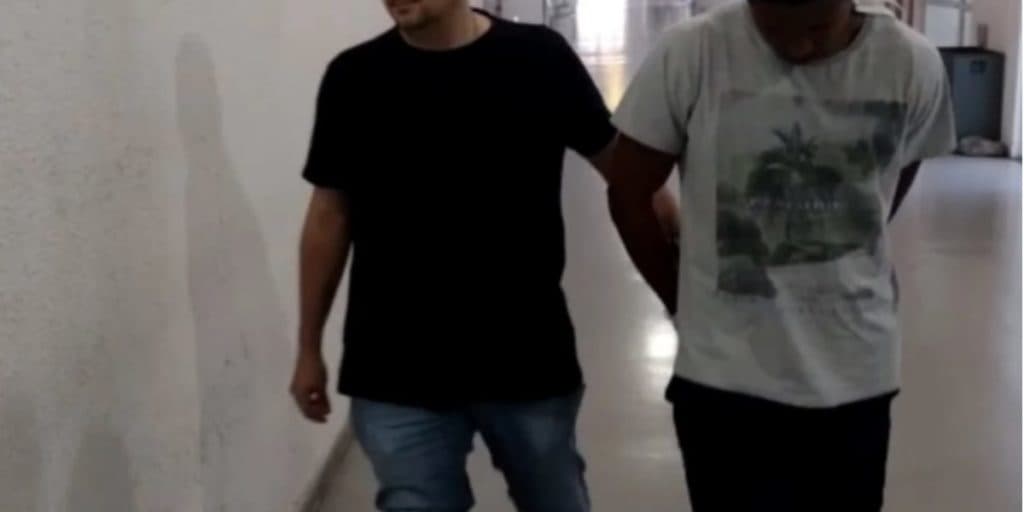 Suspeito de assassinar ator da novela ‘Barriga de Aluguel’, da Globo, se entrega e tem prisão decretada